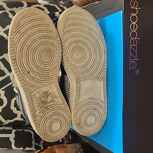 High Top Nike - Picture 5 of 6